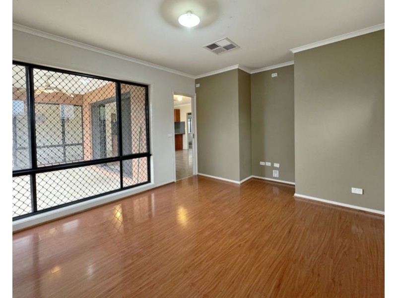 14 Dusky Crescent, Tarneit VIC 3029