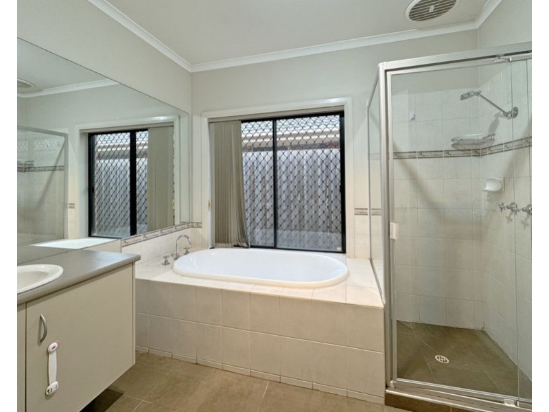 14 Dusky Crescent, Tarneit VIC 3029