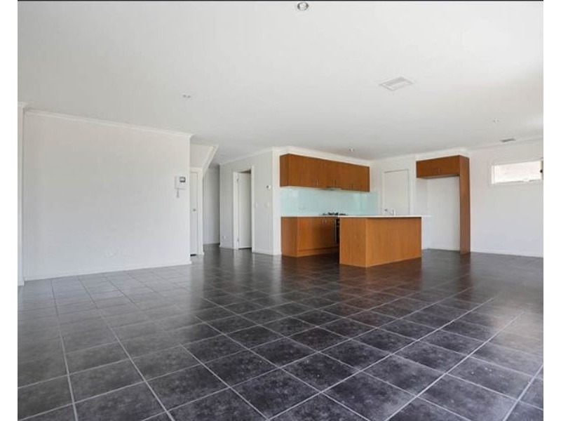 83 Pioneer Drive, Deer Park VIC 3023