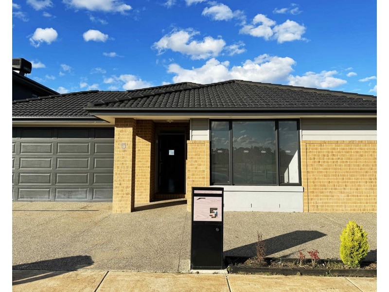 5 yellowstone Drive, Truganina VIC 3029