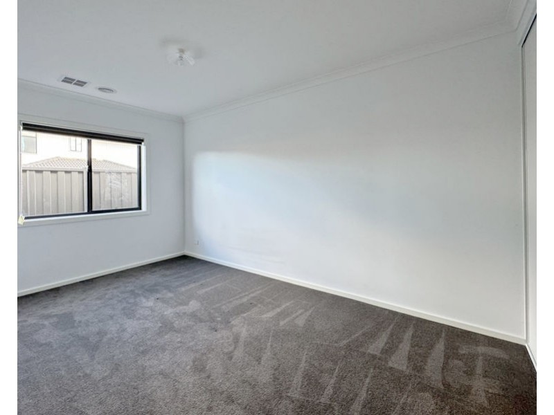 5 yellowstone Drive, Truganina VIC 3029