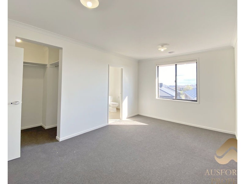 54 Europe St, Truganina VIC 3029