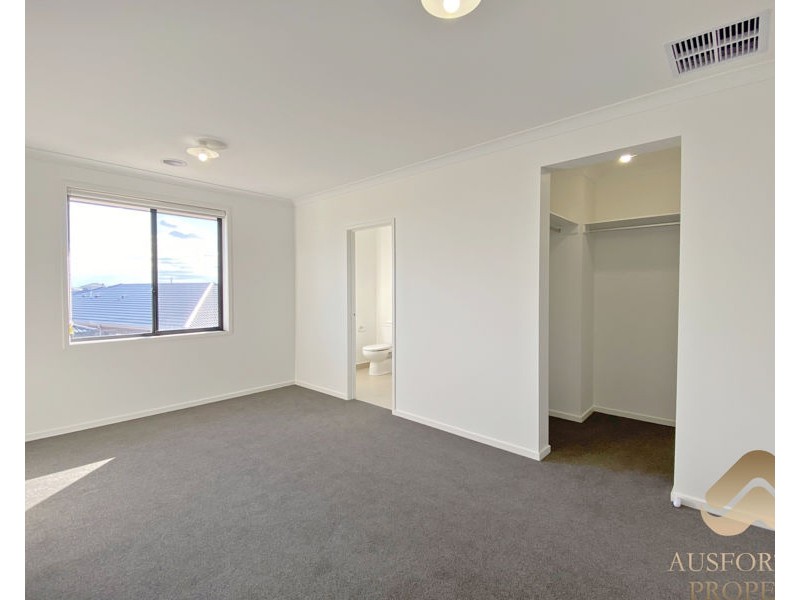 54 Europe St, Truganina VIC 3029