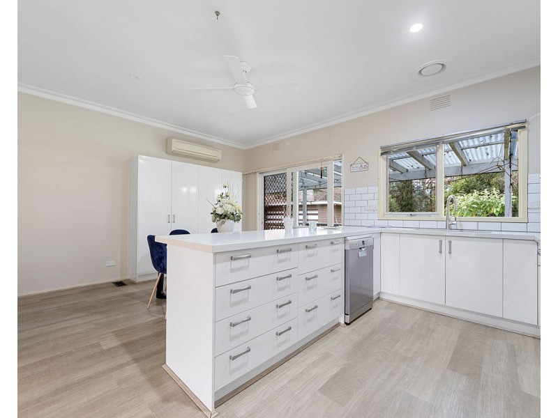 5 Glenfern Road, Ferntree Gully VIC 3156