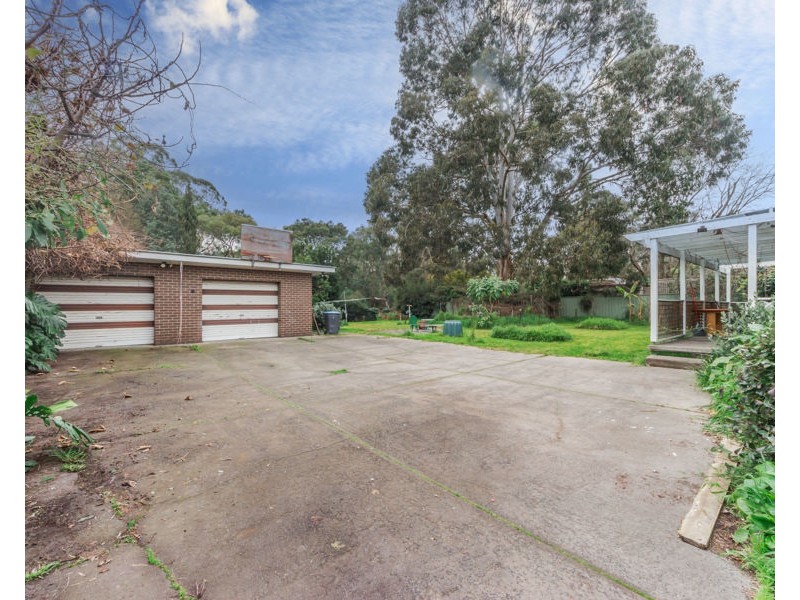 5 Glenfern Road, Ferntree Gully VIC 3156
