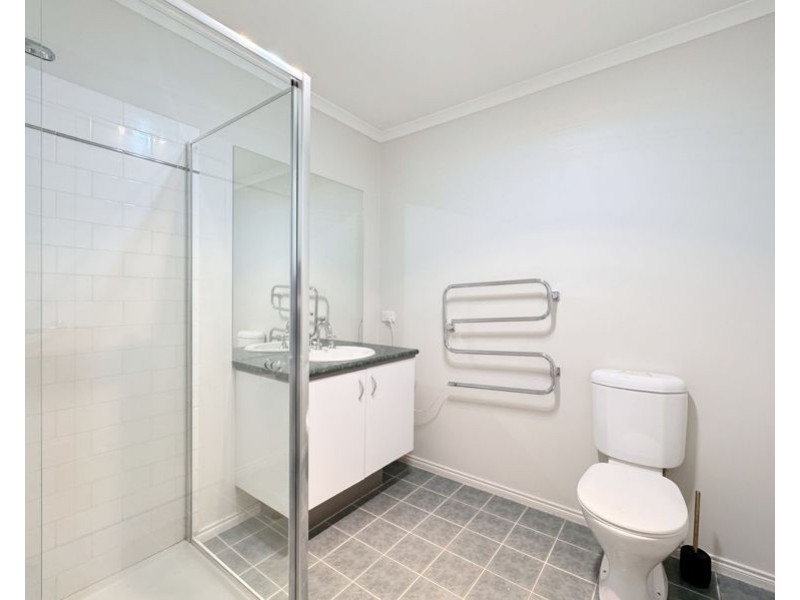 16 Banjo Paterson Circle, Point Cook VIC 3030