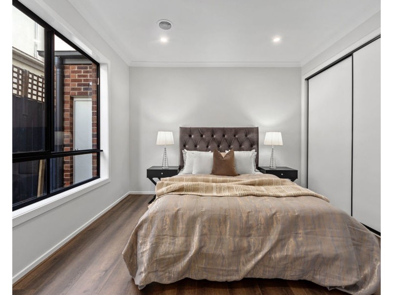 32 Wellard Road, Box Hill South VIC 3128