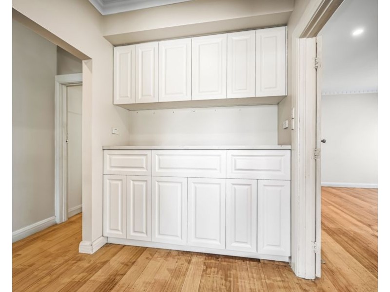 37 High St Rd, Ashwood VIC 3147