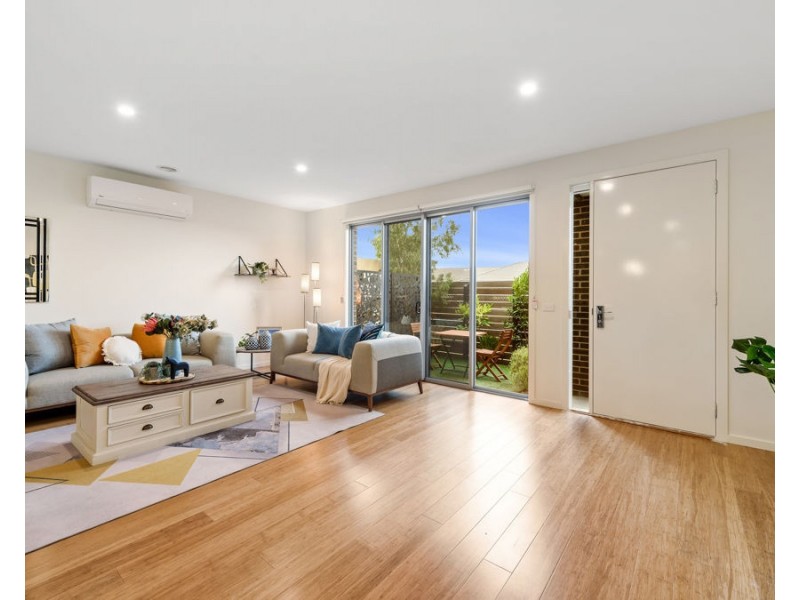 125 Bunjil Way, Knoxfield VIC 3180