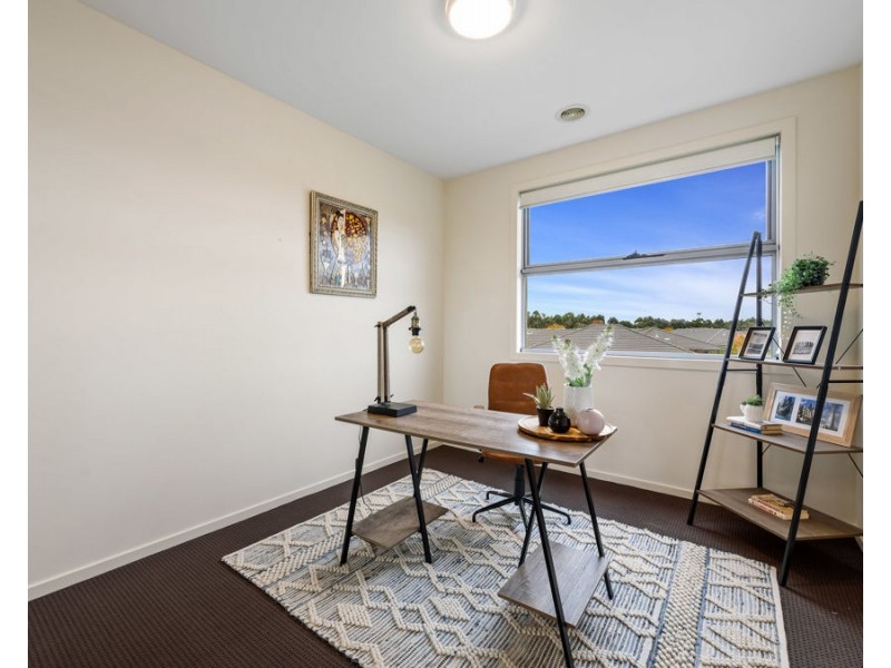 125 Bunjil Way, Knoxfield VIC 3180