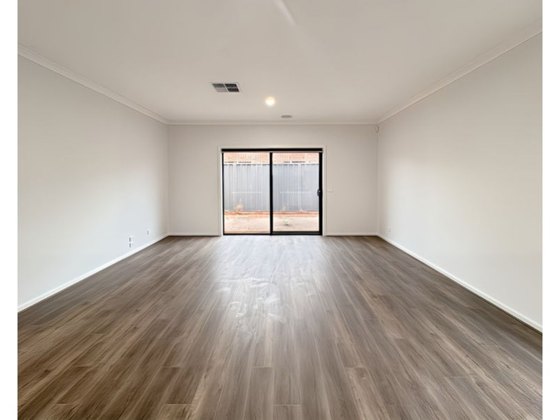 6 Celestial Circuit, Tarneit VIC 3029