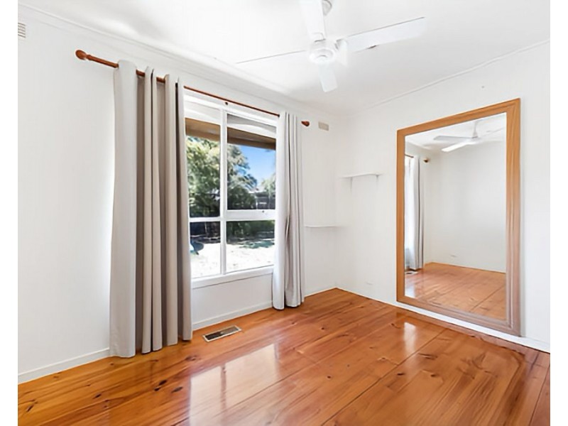 1 Ashton Road, Ferntree Gully VIC 3156