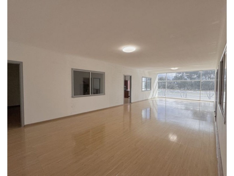 unit5/180 Fairbairn Road, Sunshine West VIC 3020