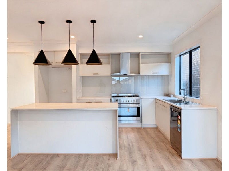 16 Kobi Street, Tarneit VIC 3029