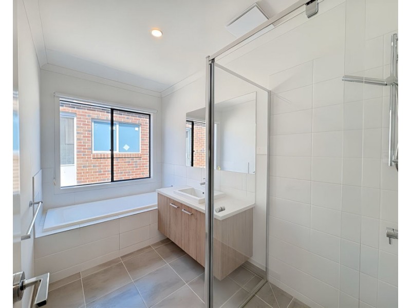 16 Kobi Street, Tarneit VIC 3029
