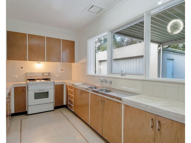 33 Macedon Avenue, Balwyn North VIC 3104