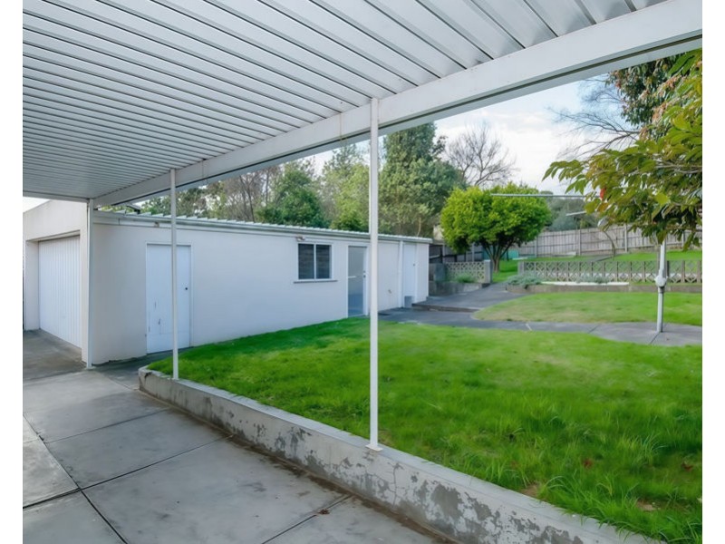 33 Macedon Avenue, Balwyn North VIC 3104