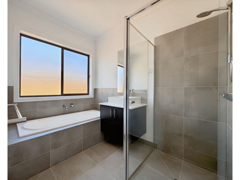 41 Allan Close, Pakenham VIC 3810