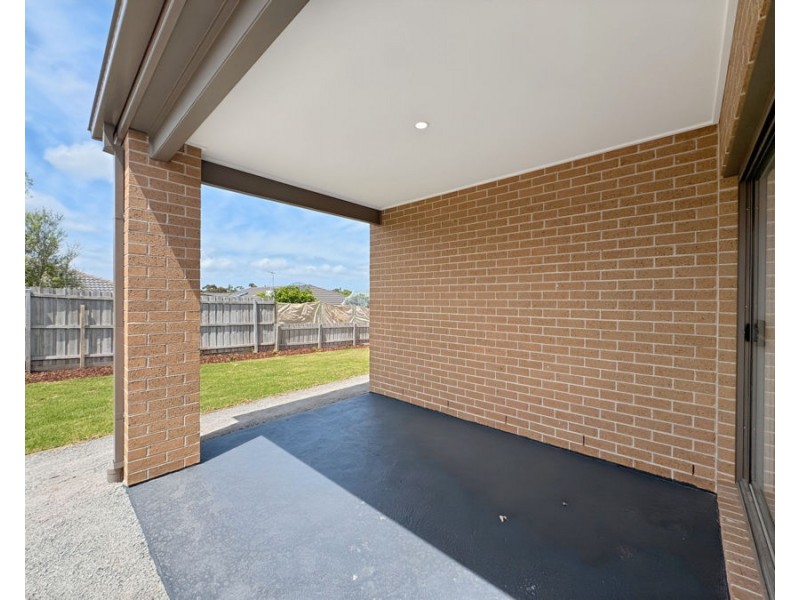 41 Allan Close, Pakenham VIC 3810