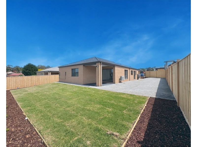 41 Allan Close, Pakenham VIC 3810