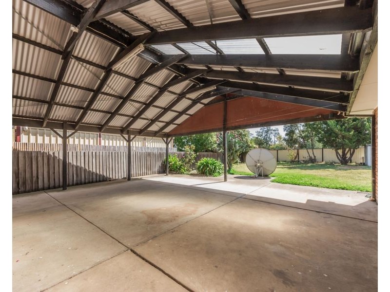 41 Trethowan Avenue, Melton West VIC 3337