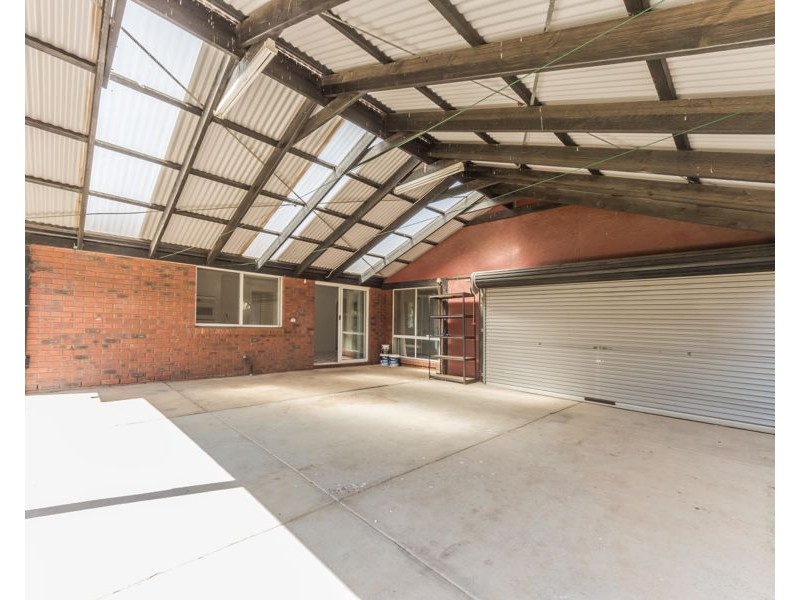 41 Trethowan Avenue, Melton West VIC 3337