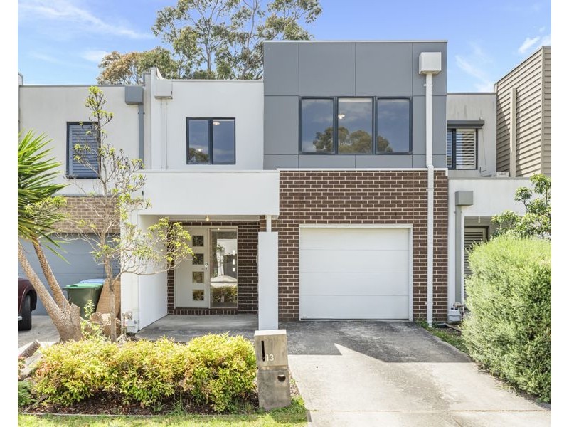 13 Spriggs Drive, Croydon VIC 3136