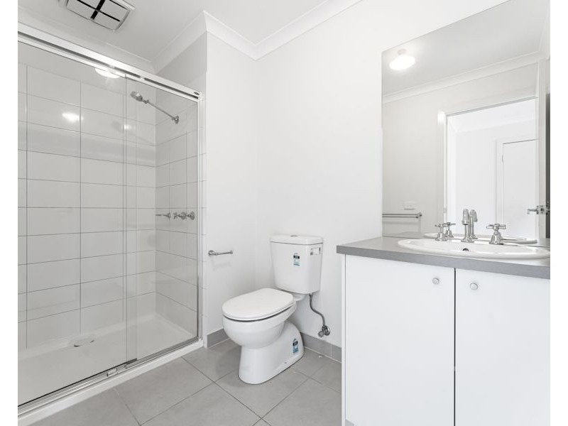 13 Spriggs Drive, Croydon VIC 3136