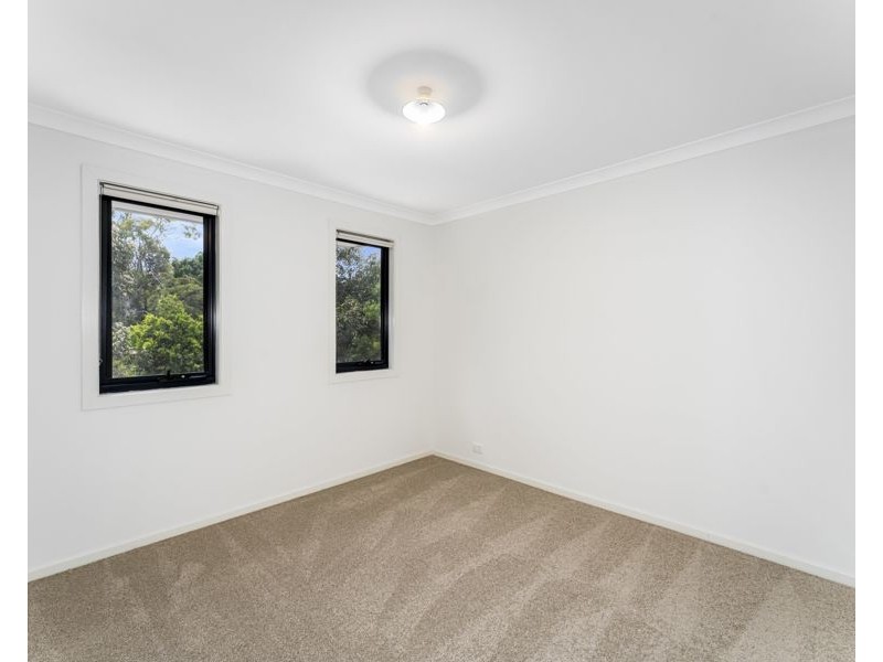 13 Spriggs Drive, Croydon VIC 3136