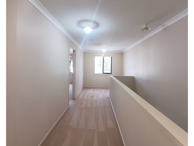 27 Spriggs Drive, Croydon VIC 3136