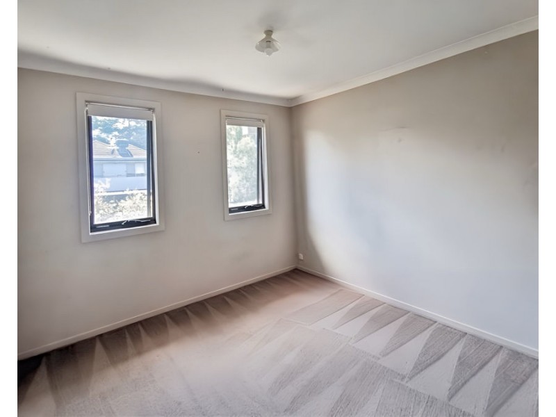 27 Spriggs Drive, Croydon VIC 3136