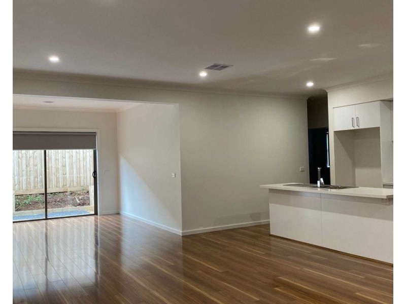 36 Hodgson Ave, Tarneit VIC 3029