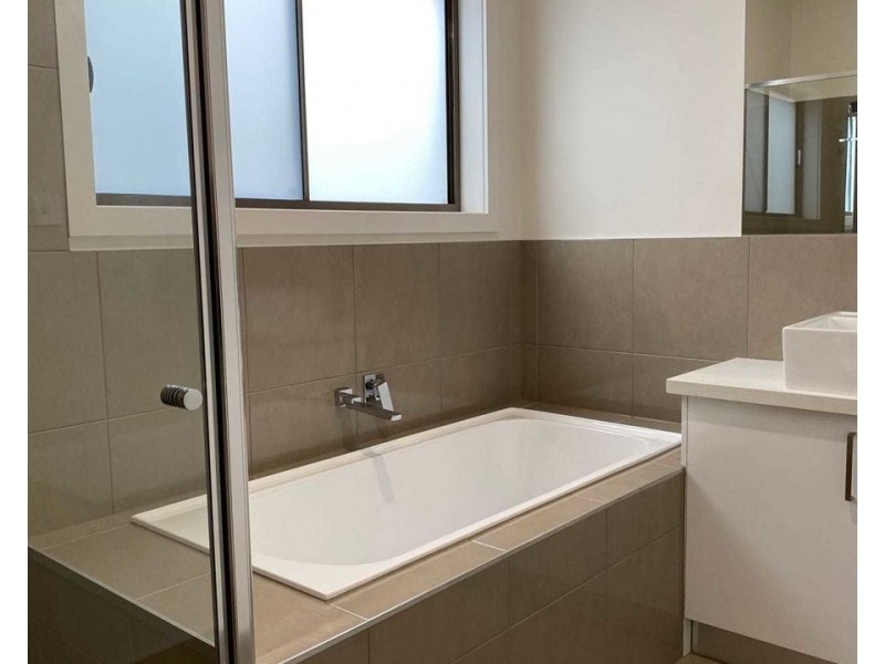 36 Hodgson Ave, Tarneit VIC 3029