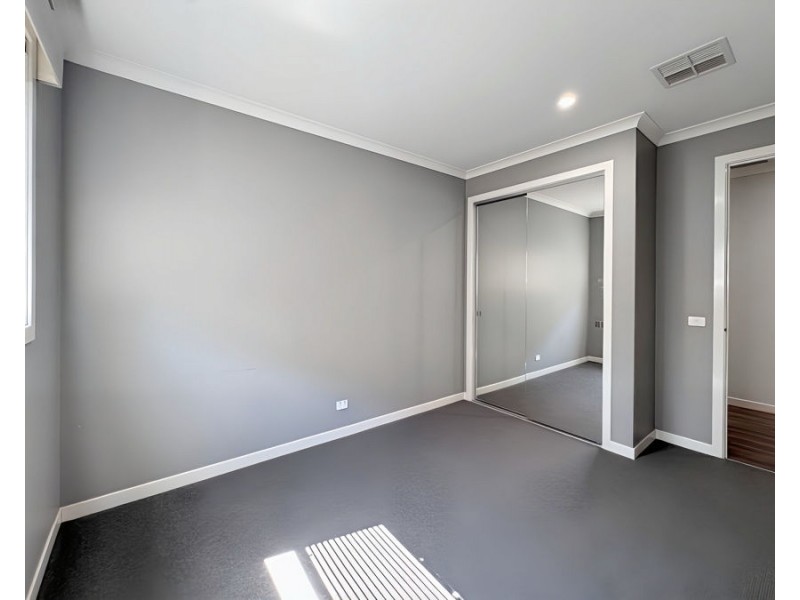 57 Whitfield Cres, Craigieburn VIC 3064