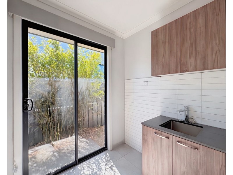 57 Whitfield Cres, Craigieburn VIC 3064