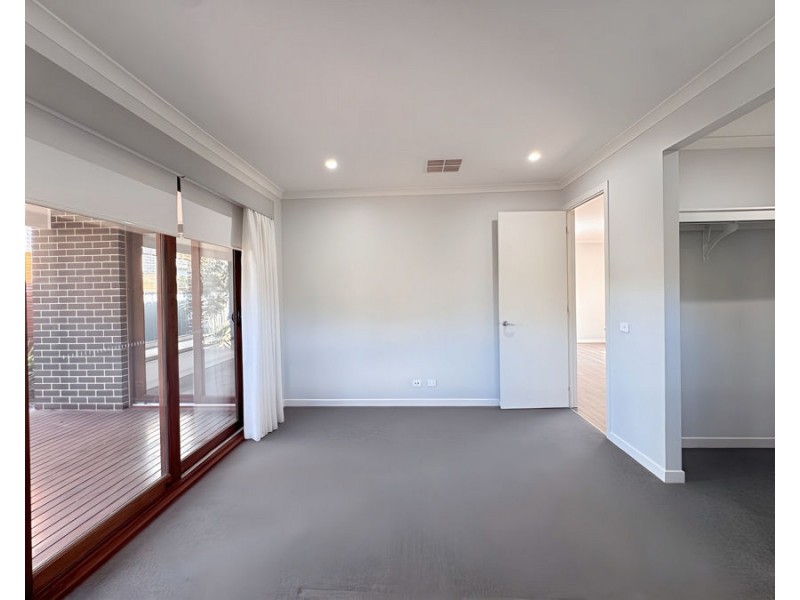 57 Whitfield Cres, Craigieburn VIC 3064