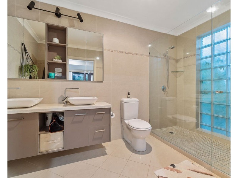 28 Plummer Avenue, Frankston South VIC 3199