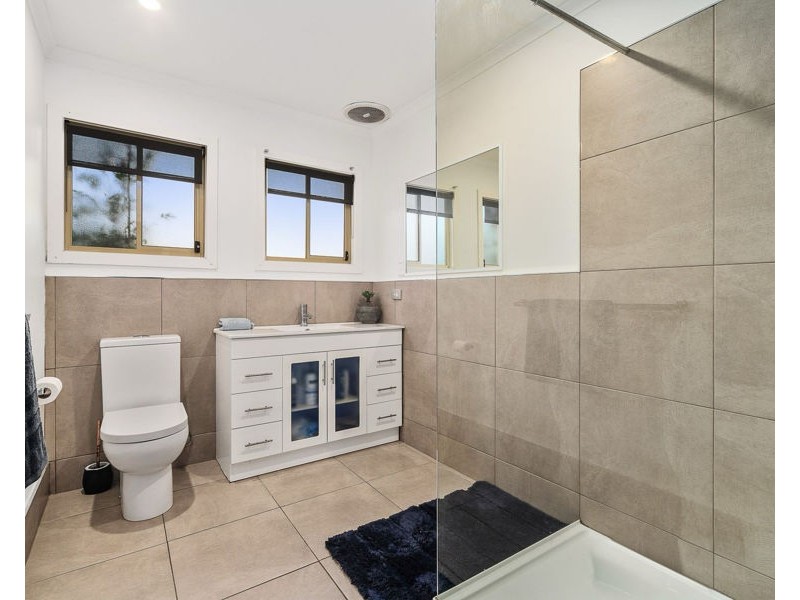 28 Plummer Avenue, Frankston South VIC 3199