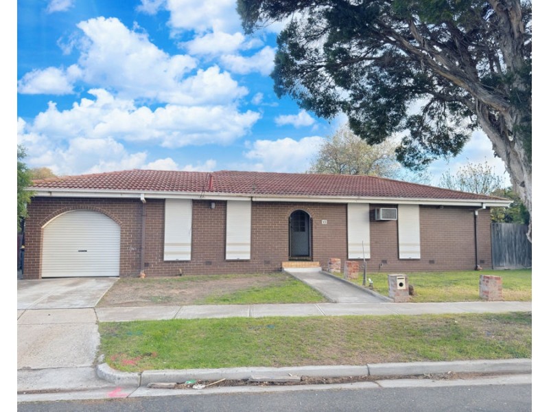15 Rautman Cres, Sunshine West VIC 3020