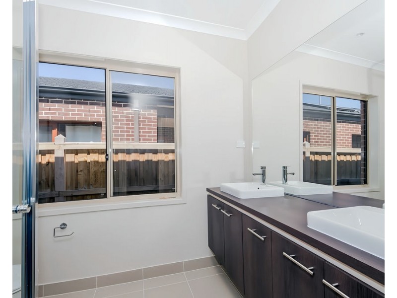 7 Yosemite Street, Point Cook VIC 3030