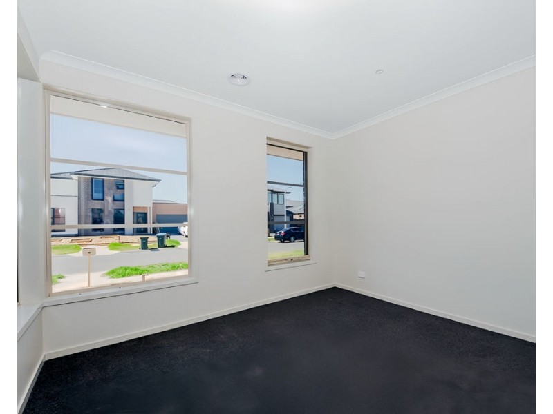 7 Yosemite Street, Point Cook VIC 3030