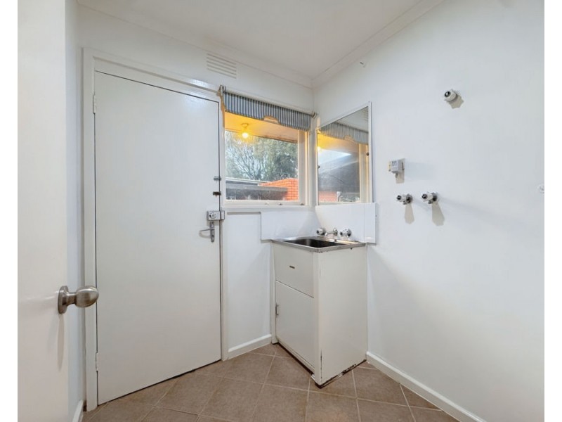 15 Kenna Drive, Lalor VIC 3075