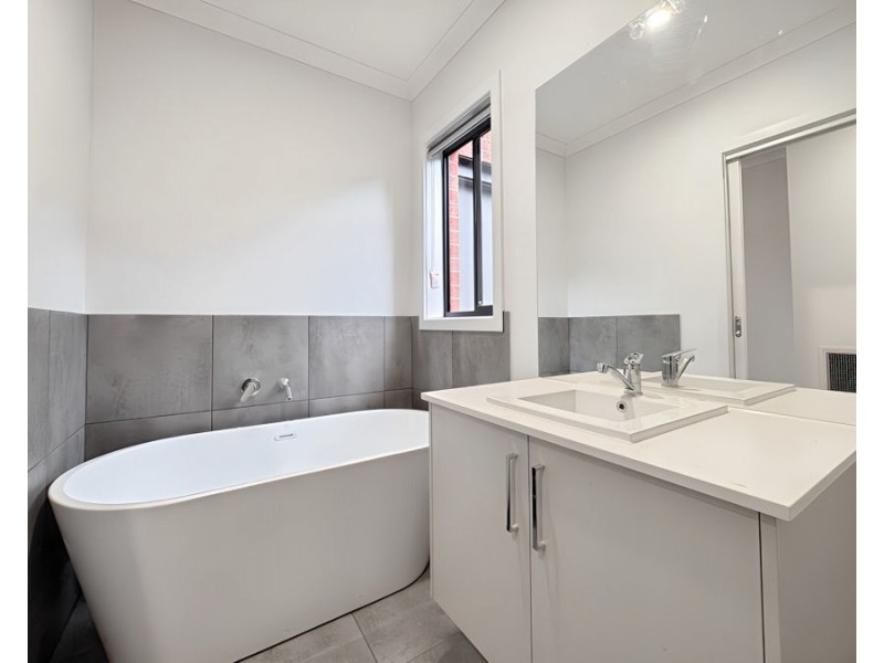 29 Times Ave, Berwick VIC 3806