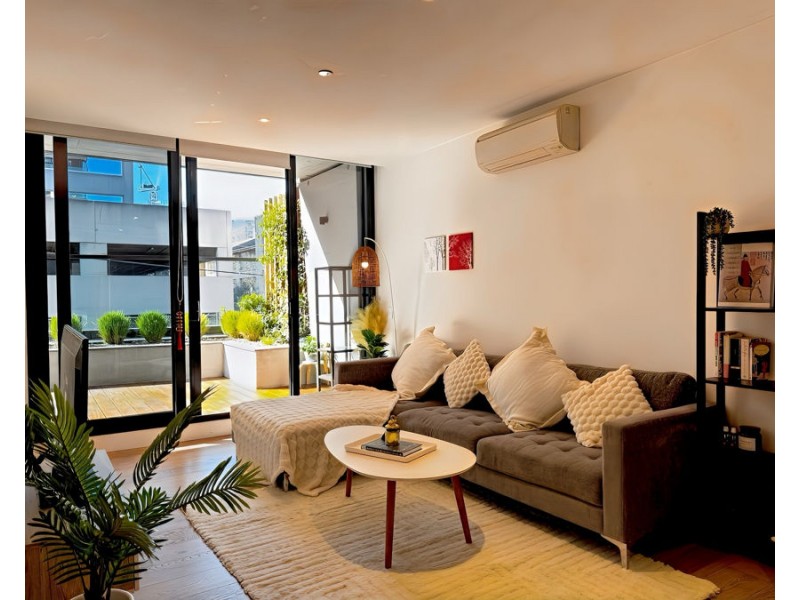 111/77 Queens Road, Melbourne VIC 3000