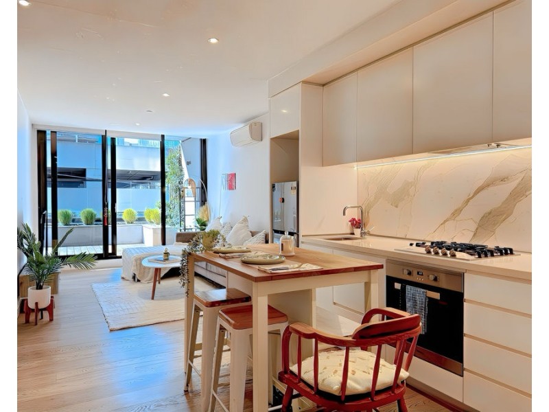 111/77 Queens Road, Melbourne VIC 3000