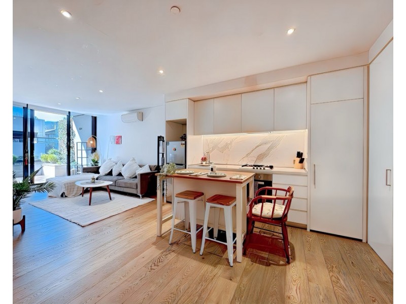 111/77 Queens Road, Melbourne VIC 3000
