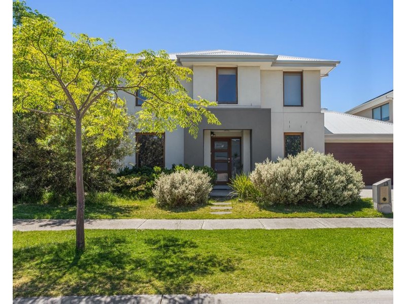 13 Hartwood Avenue, Williams Landing VIC 3027