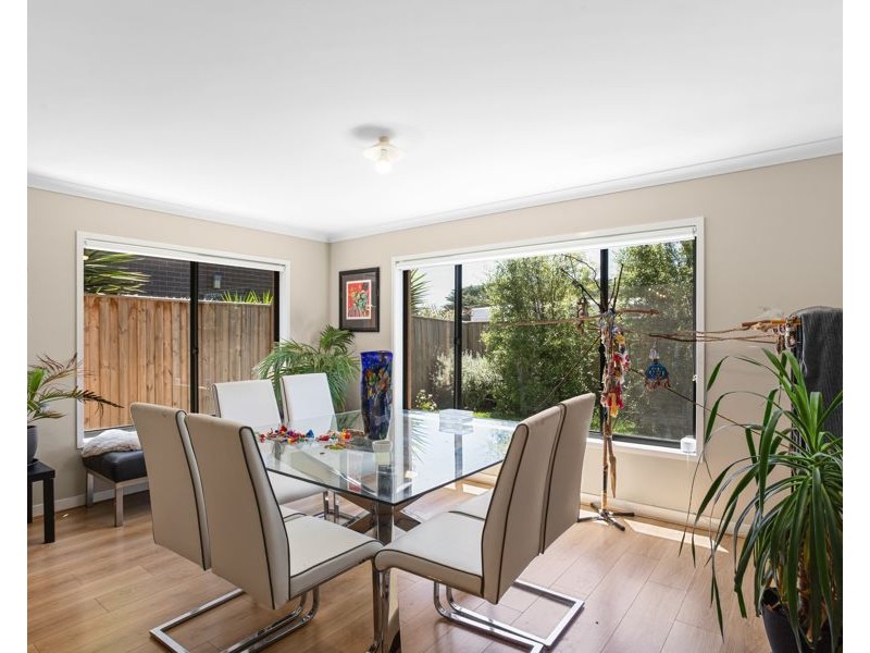 13 Hartwood Avenue, Williams Landing VIC 3027