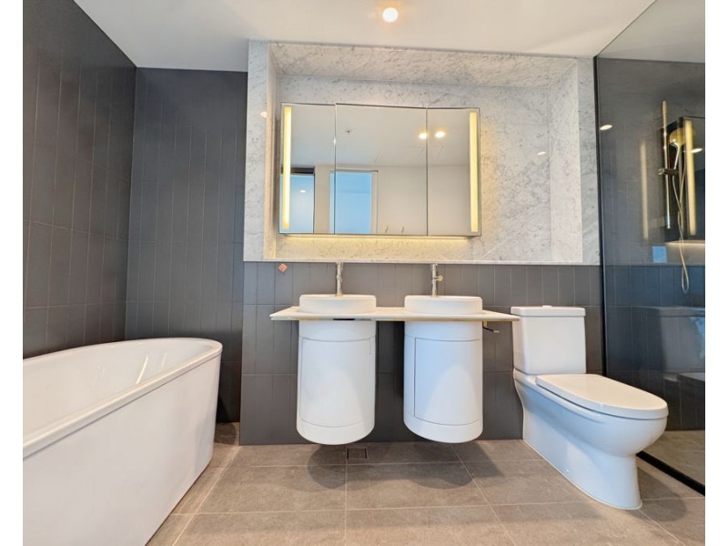 7706/228 La Trobe St, Melbourne VIC 3000