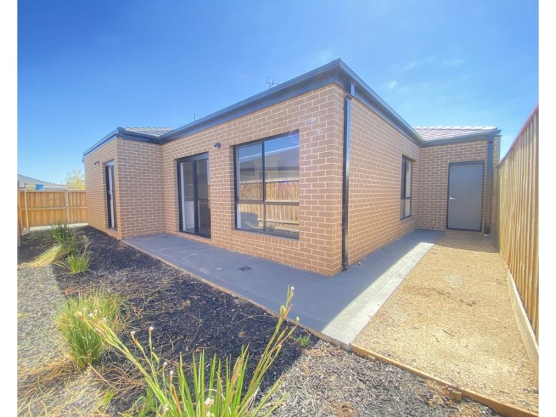 2 Rawson Circuit, Werribee VIC 3030